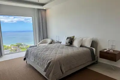 Image de Brand New Ocean View Condo with Infinity Pool