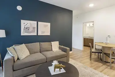 Image de Landing | Stylish 2bd, Gym, Clubhouse