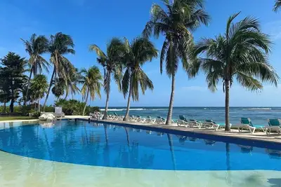 Image de Cozy 1-bedroom condo with private beach in quaint Puerto Aventuras