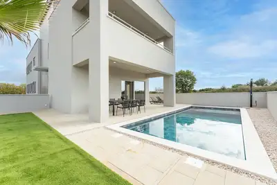 Image de Magnifique maison à Zaton