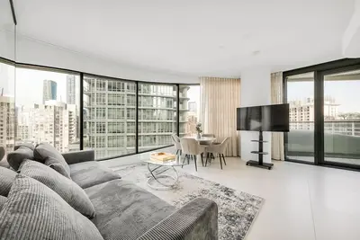 Image de D28 - Bold. Iconic. Unforgettable. 2br at The Butterfly