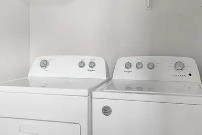 Image de Landing | Chic 2bd, Pool, Clubhouse