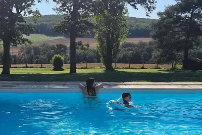 Image de Proche Vézelay (89), à 2h de Paris, maison de vacances entièrement rénovée (10pers. )