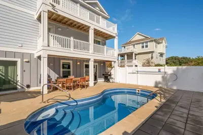 Image de Spectacular Sunset Beach House – Family & Pet-Friendly Obx Retreat