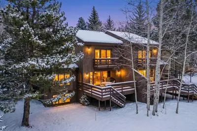 Image de Avon Getaway | Private Hot Tub & Mountain Views