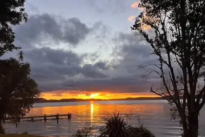 Image de Lake Rotoiti - Absolute Lakefront