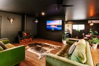 Black Diamond - Pet Friendly, Magnesium Spa