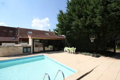 Image de En Chenevières - Chapelle-De-Bragny (La)