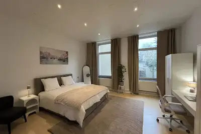 Image de Urban Heritage Suite w/ work space in Düren Center