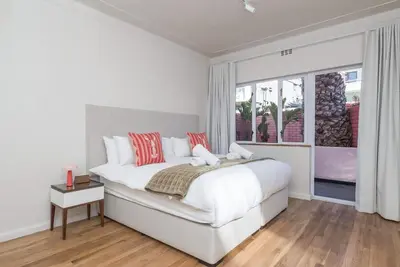 Image de Kiandra Modern Bantry Bay 2-Bed: Walk to Promenade