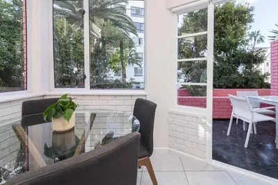 Image de 2 Bedroom Kiandra Bantry Bay Apartment Near Beach