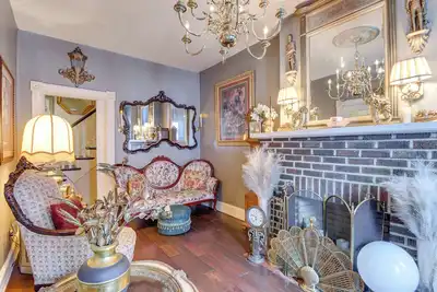 Image de Elegant Upton Rowhouse 2 Mi to Inner Harbor!