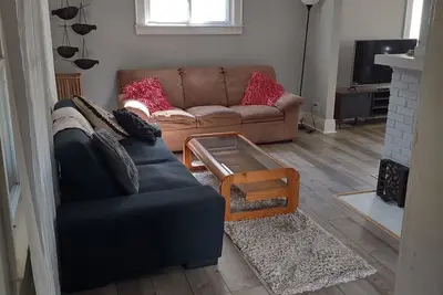 Image de Family and pet friendly 2-bedroom house in charming Lyncourt Ny.