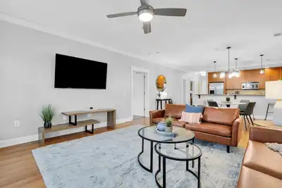 Image de Walkable South Historic District | 2bdr Retreat | The Juliette #103 by AvantStay