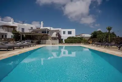 Image de Villa à Myconos avec 6 chambres à coucher, 12 couchages