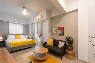 Elegant 2br Apt Near Acropolis & Metro