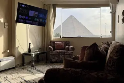 Image de Sunset Over Giza Pyramids Apt