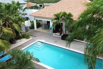 Spacious Private Villa Minutes to Eagle Beach