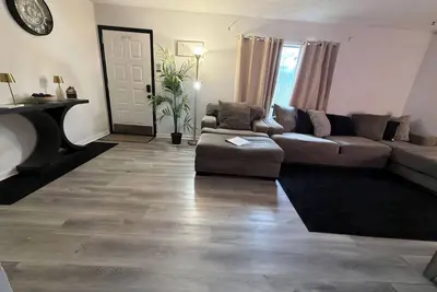 Image de Spacious 4bdrm home in Ellenwood w/ movie room 20mins from airport