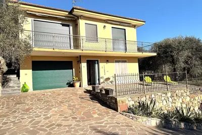 Image de Relax in Villa con giardino privato e posto auto