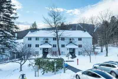 Image de Sugarbush Escape  Fireplace and Shuttle Access