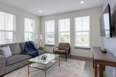 Image de Landing | Stunning 2bd, Gym, Yoga Studio