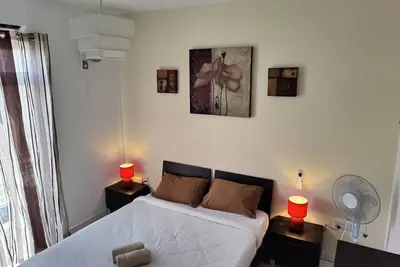 Image de Corner view 3  1 bedroom apartment