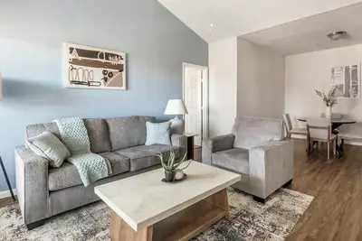 Landing | Modern 2bd, Pool, Clubhouse