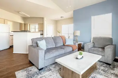 Landing | Incredible 2bd, Pool, Gym