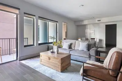 Image de Landing | Amazing 2bd, Tennis Court, Gym