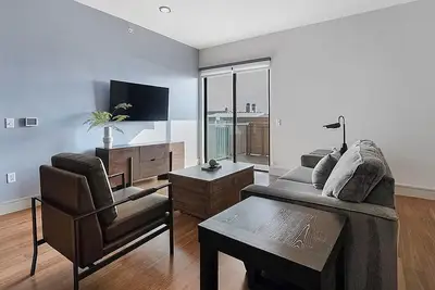 Image de Landing | Stylish 2bd, Gym, Tennis Court