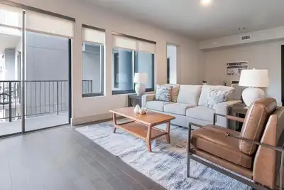 Image de Landing | Stunning 2bd, Pool, Tennis Court