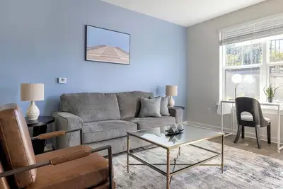 Image de Landing | Stylish 2bd, Yoga Studio, Gym