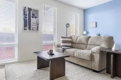 Image de Landing | Incredible 2bd, Rooftop Lounge, Gym