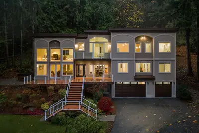 Image de Fantastic 5-bedroom house with Ac in charming Sammamish