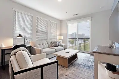 Image de Landing | Stunning 2bd, Gym, Yoga Studio