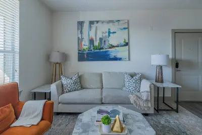 Image de Landing | Modern 2bd, Courtyard, Clubhouse