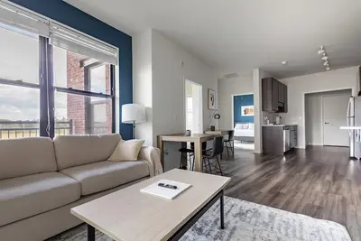 Image de Landing | Chic 2bd, Courtyard, Clubhouse