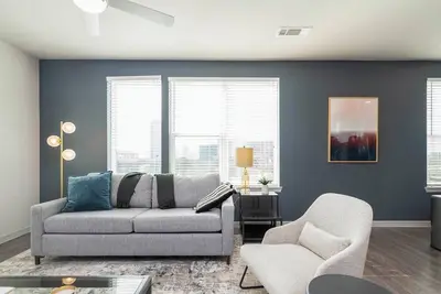 Image de Landing | Beautiful 2bd, Courtyard, Gym