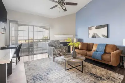 Image de Landing | Incredible 2bd, Tennis Court, Gym