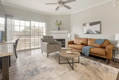 Image de Landing | Incredible 2bd, Pool, Courtyard