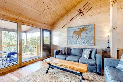 Image de Waterfront Home N Douglas Lake ・2 decks・Rec. room