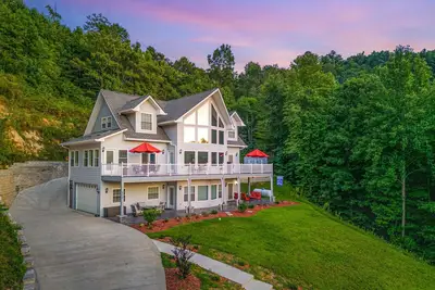 Image de Lake Norris Epic Aqua Haven, Sleeps 8・Deck・Grill