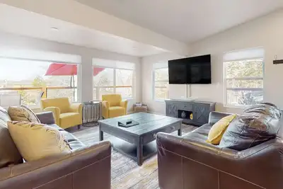 Image de Newly Renovated Home W Private Dock・Deck・Lake View