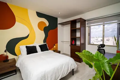 Image de 2br Cozy with Infinity Pool & High-Speed WiFi