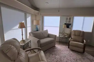 Image de Charming 1-bedroom house with Ac in peaceful Indio\nTiny home, fully equip