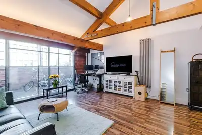 Image de Central Mcr 2br/2ba • Parking •WiFi • Full Kitchen