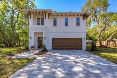 Image de 5 Bedrooms | Patio Lounge | Luxury Kitchen