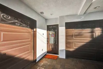 Image de Clean and elegant 2-bedroom back house in tranquil Glendale with Ac