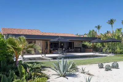 Image de Beachfront Villa w/ Pool & Private Chef